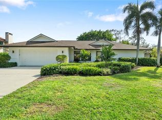 2421 Kings Lake Blvd, Naples, FL 34112