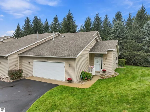 210 Greenview, Cadillac, MI 49601