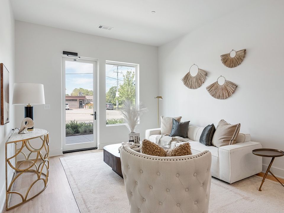 1st image of 1090 Haysboro Ave #109