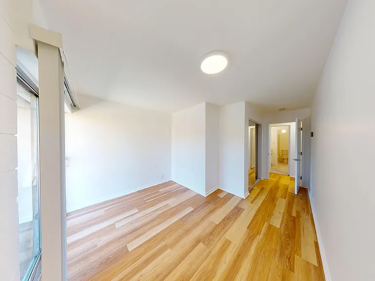 2627 Hillegass Avenue — Photo 22