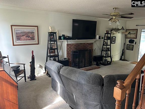 2nd image of 119 Chippenham Cir