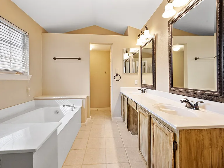 7517 Point Reyes Dr — Photo 21
