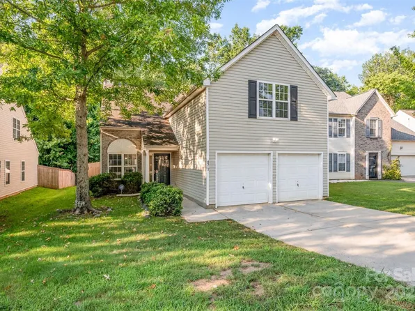 4317 Springhaven Dr, Charlotte, NC 28269
