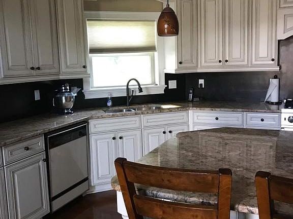 4795F6A3-744C-4AA8-A0B9-23D0716A6590