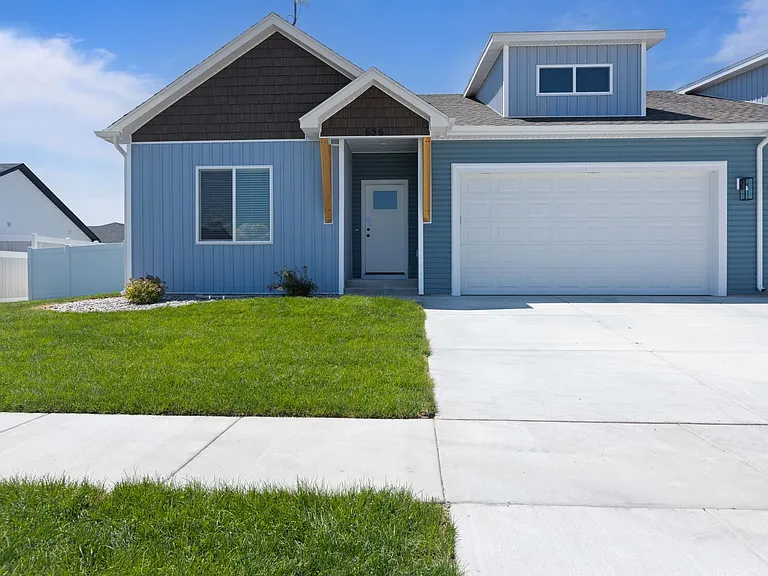 656 Jeanine Dr — Photo 67