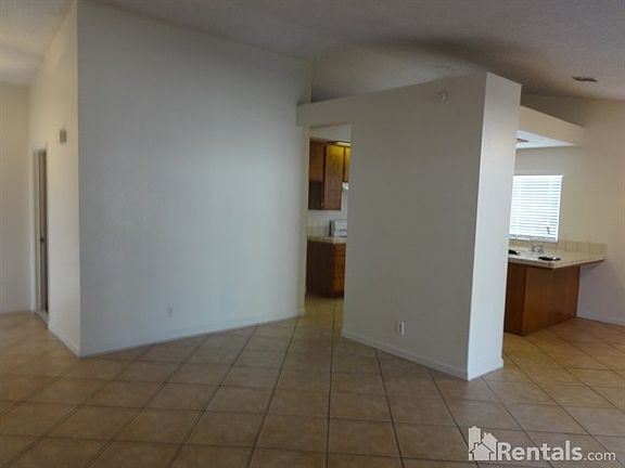4th image of 44173 Devol St