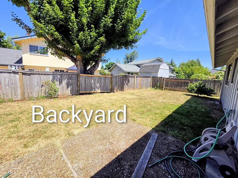 1887 Crescent Ave — Photo 20