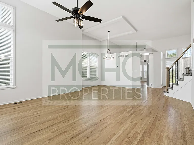 15239 Goodman St — Photo 9