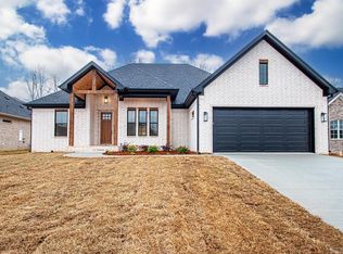 557 Valley Oak Dr, Sherwood, AR 72120