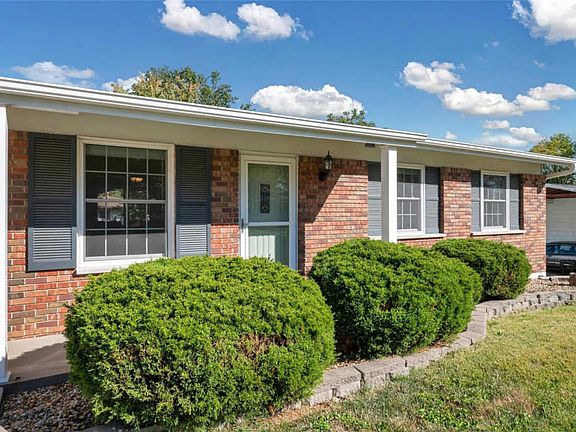 2nd image of 9557 Tealridge Dr