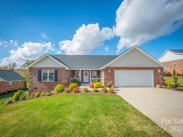 128 Augusta Dr, Spindale, NC 28160