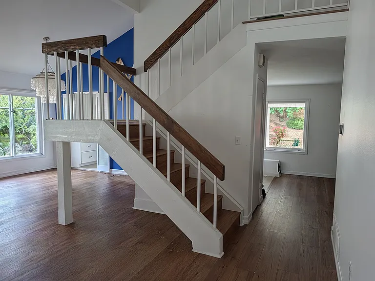 14686 Wye St — Photo 3