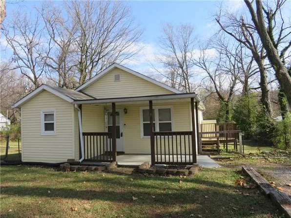 4601 N Oakley Ave, Kansas City, MO 64117