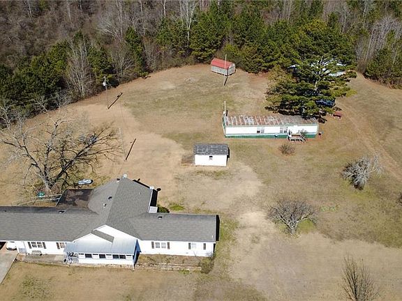 3rd image of 820 Ledbetter Rd W