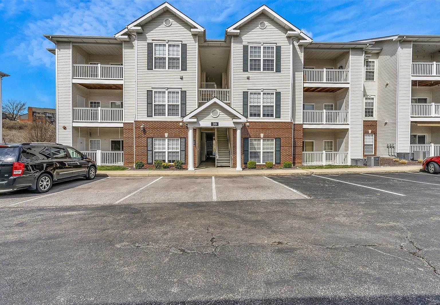 39 Kassebaum Ln 302APT 30, Saint Louis, MO 63129 Zillow