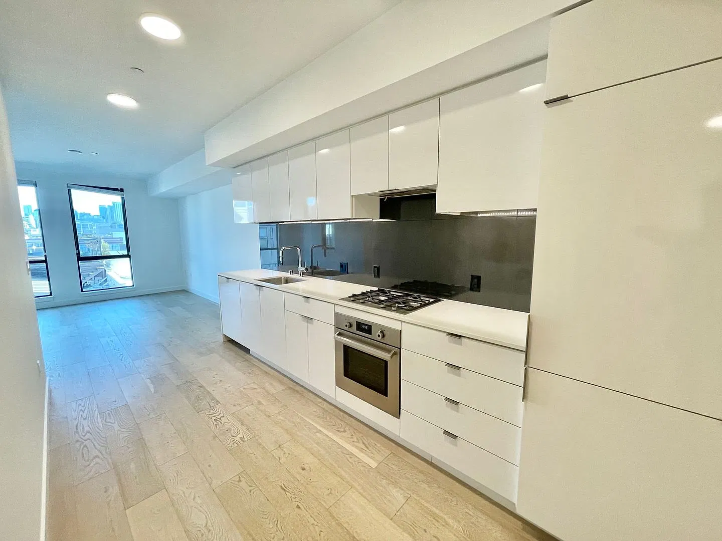 Soma, Fitness Center, Shared Rooftop W/ Stunning Views, Laundry - Progressive — Photo 1