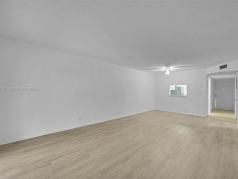 1200 NW 87th Ave #410 — Photo 8