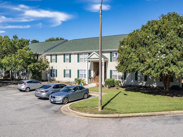 Acorn Grove Apartment Homes — Photo 45