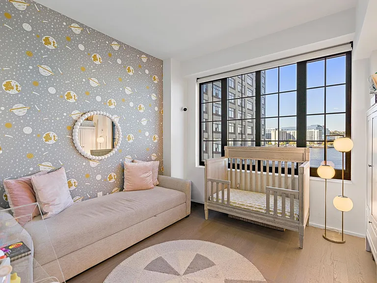 1425 Hudson St #4I — Photo 11