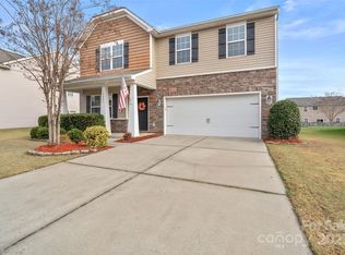 12421 Dove Meadow Dr, Charlotte, NC 28278