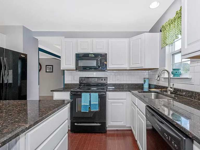 102 Water Run St #1 — Photo 9