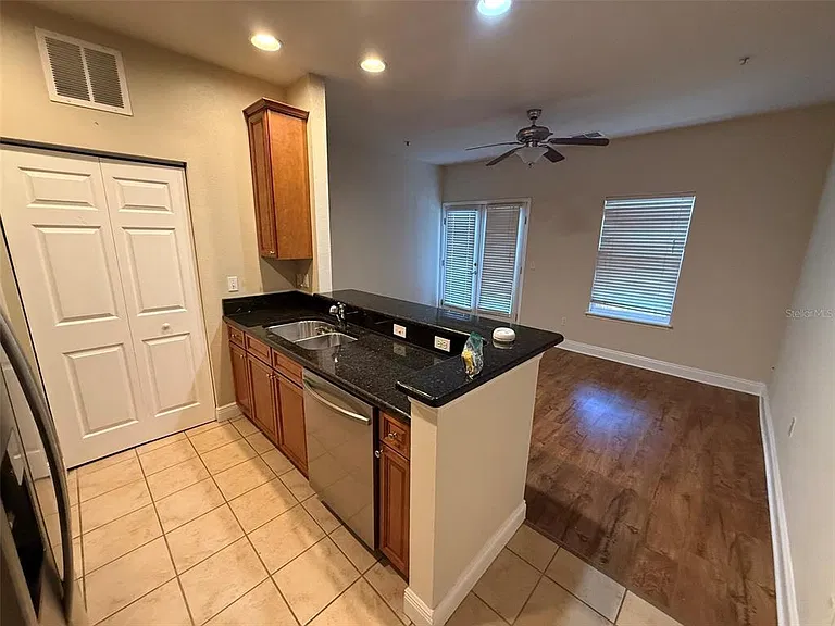 1500 NW 4th Ave #203 — Photo 7