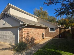1714 Mimosa Ln, Euless, TX 76039