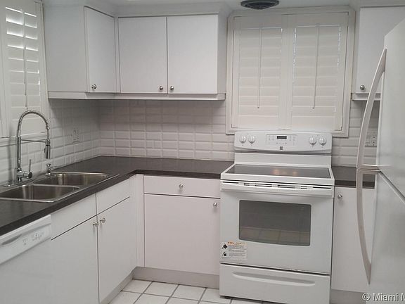 2nd image of 4985 Ponce De Leon Blvd #0