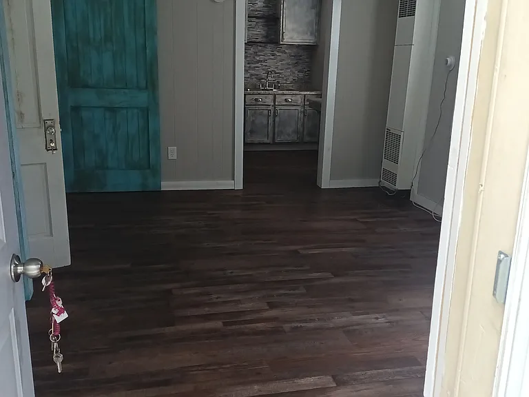 92 Maude Ave #2 — Photo 3