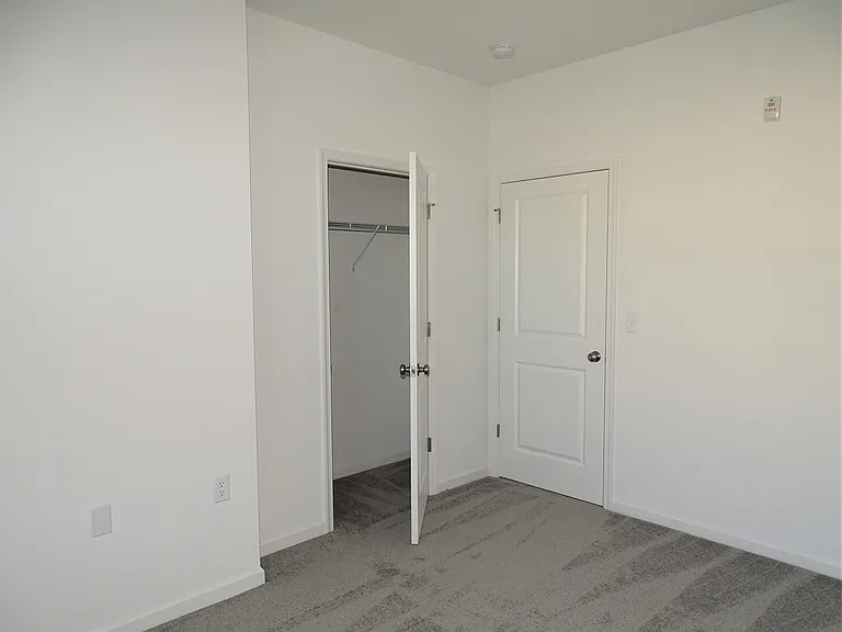Park West Apartments — Photo 56