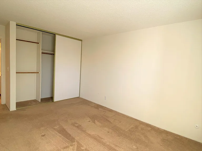 4 Commodore Dr #439 — Photo 16