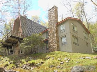 299 Cliffside Ln, Seven Devils, NC 28604