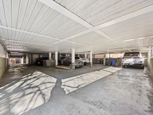 3047 Brighton 6th Street image 25 of 30