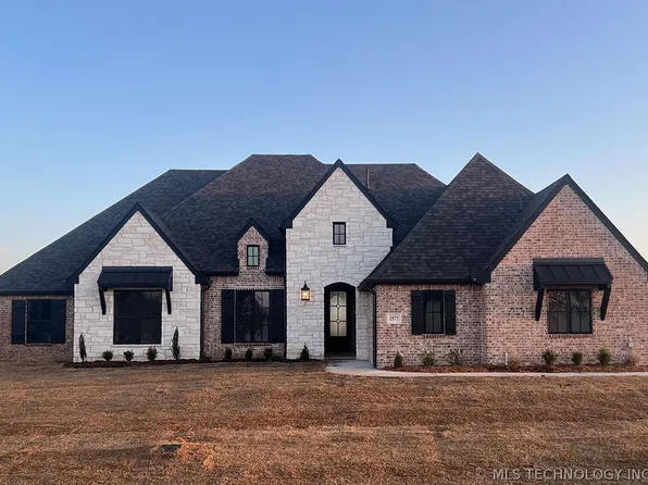 2577 Cross Creek Dr, Oologah, OK 74053