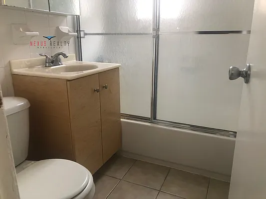 Rented by Voro NYC | media 17