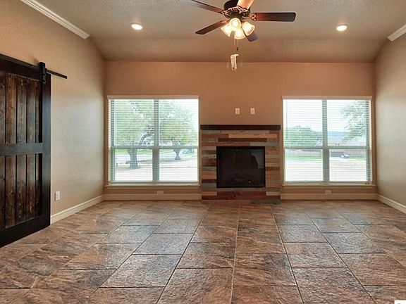 4th image of 7905 Hathaway Dr