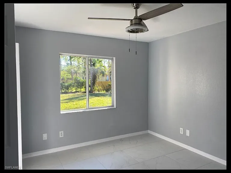 230 1st St NW — Photo 5
