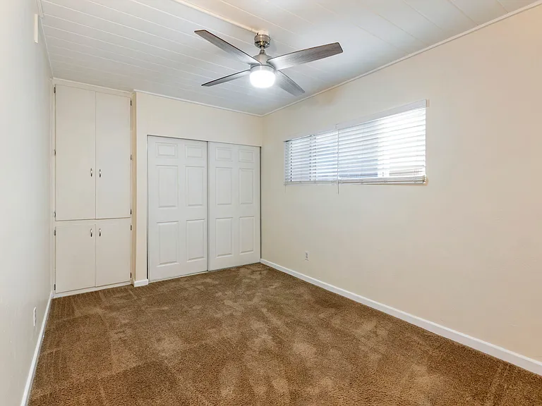 3343 Boundary St — Photo 9