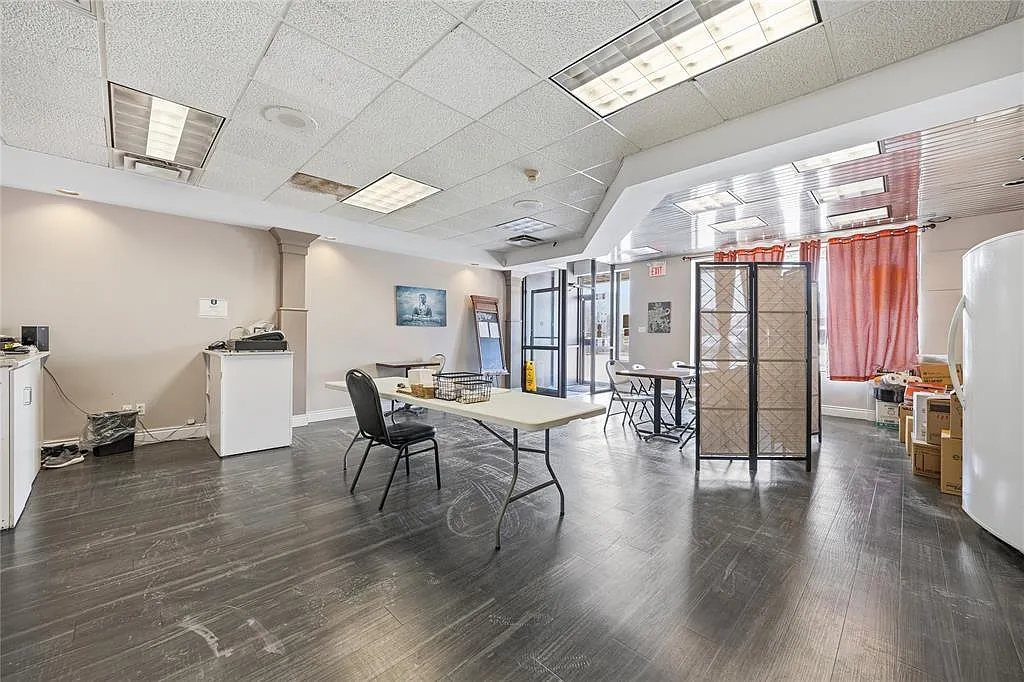 Studio, $60,000 — Photo 4