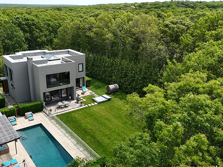63 Highview Dr — Photo 44