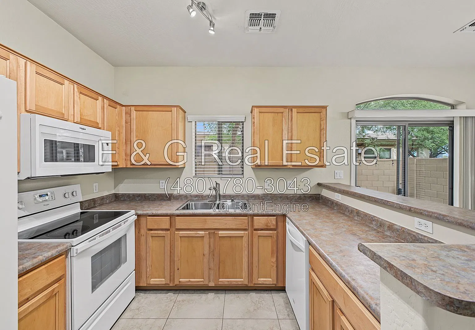2 bed, 2.5 bath, 1196 sqft, $1,850 — Photo 1