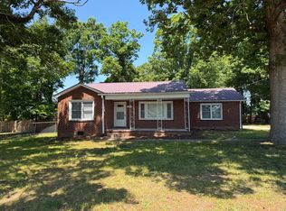 1072 Johnsontown Rd, Thomasville, NC 27360