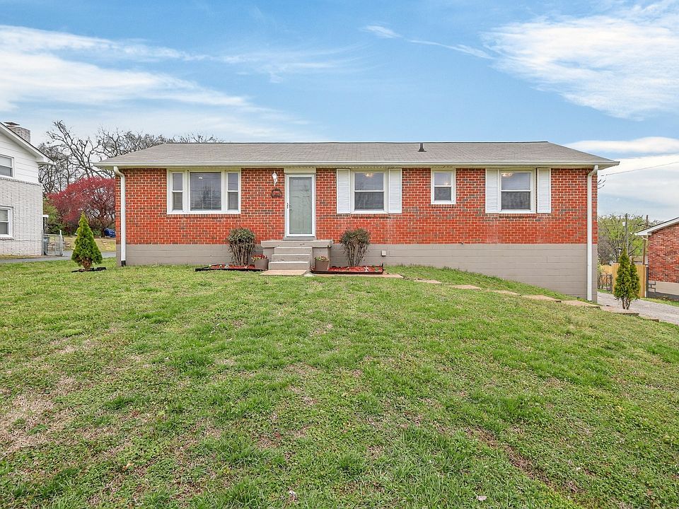 1st image of 5022 Bonnahill Dr