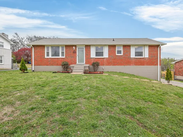 5022 Bonnahill Dr, Hermitage, TN 37076