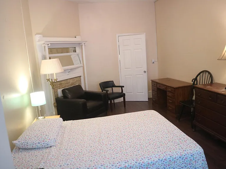 1353 Irving St NW #1 — Photo 5
