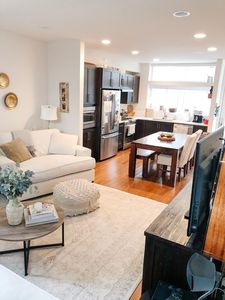 2605 22nd Ave W #D, Seattle, WA, 98199