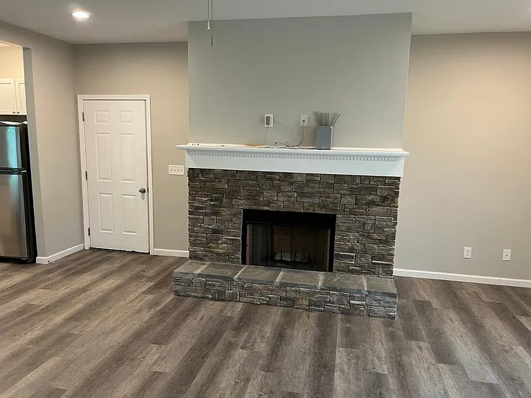 Gas fireplace