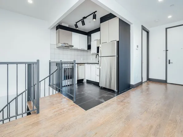 277 Evergreen Avenue image 1 of 12