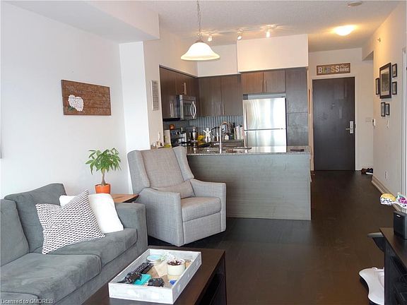 5th image of 65 Speers Rd W #810