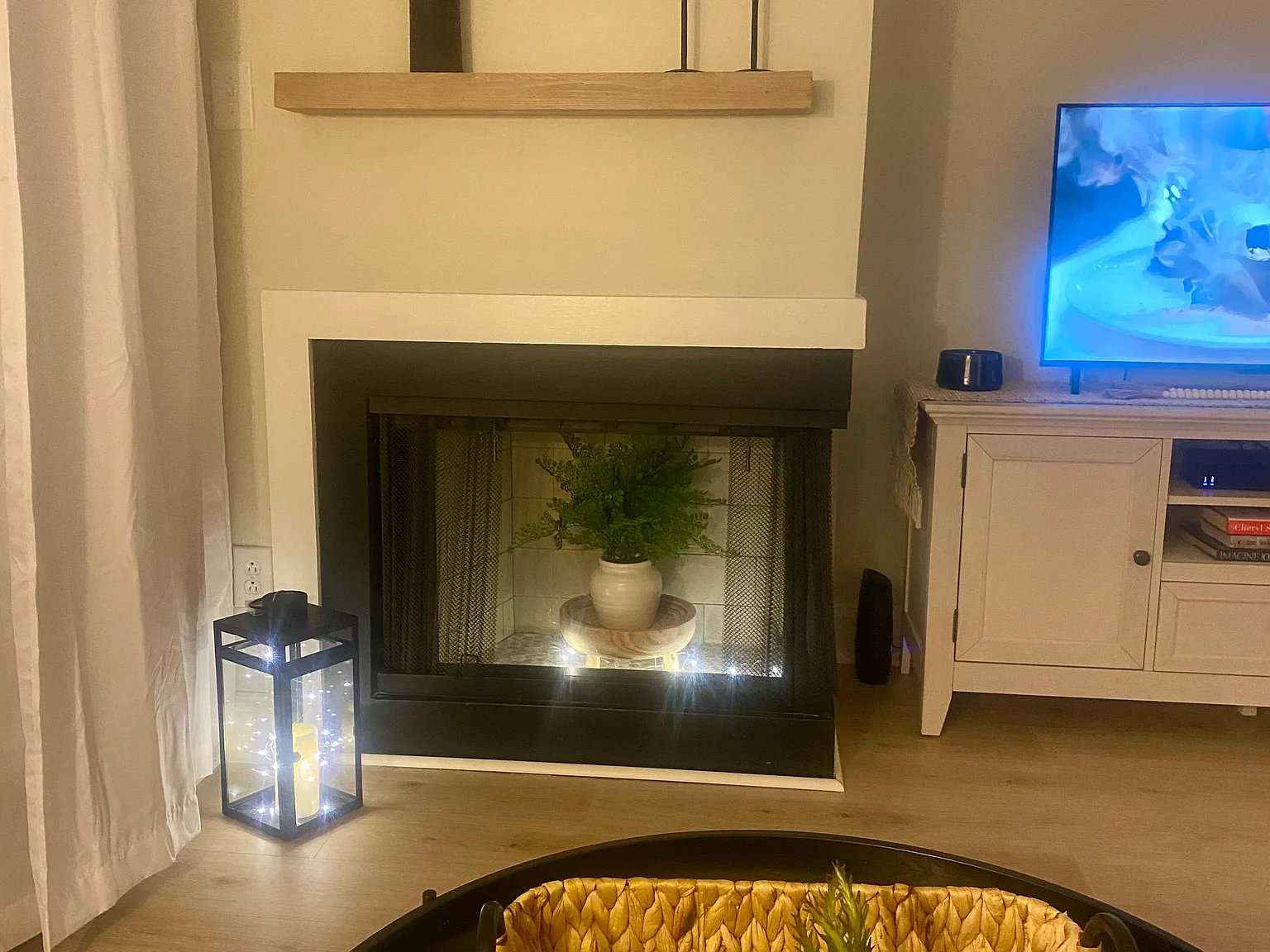 2 bed, 976 sqft, $1,995 — Photo 4
